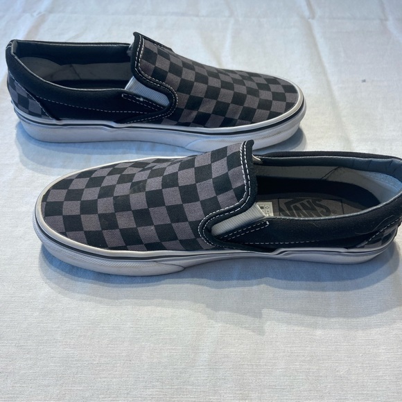 Vans classic slip on women’s size 7.5, men’s size 6 - Picture 3 of 6